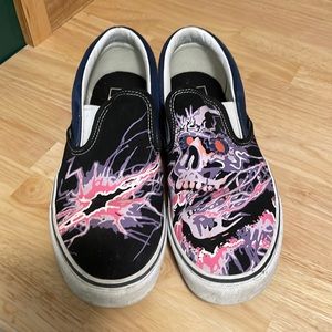 Special Edition Men’s 11 Vans sneakers